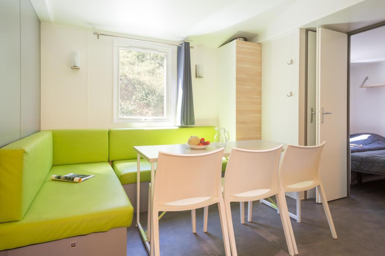 Hotel Camping Les Princes D'Orange Orpierre Esterno foto