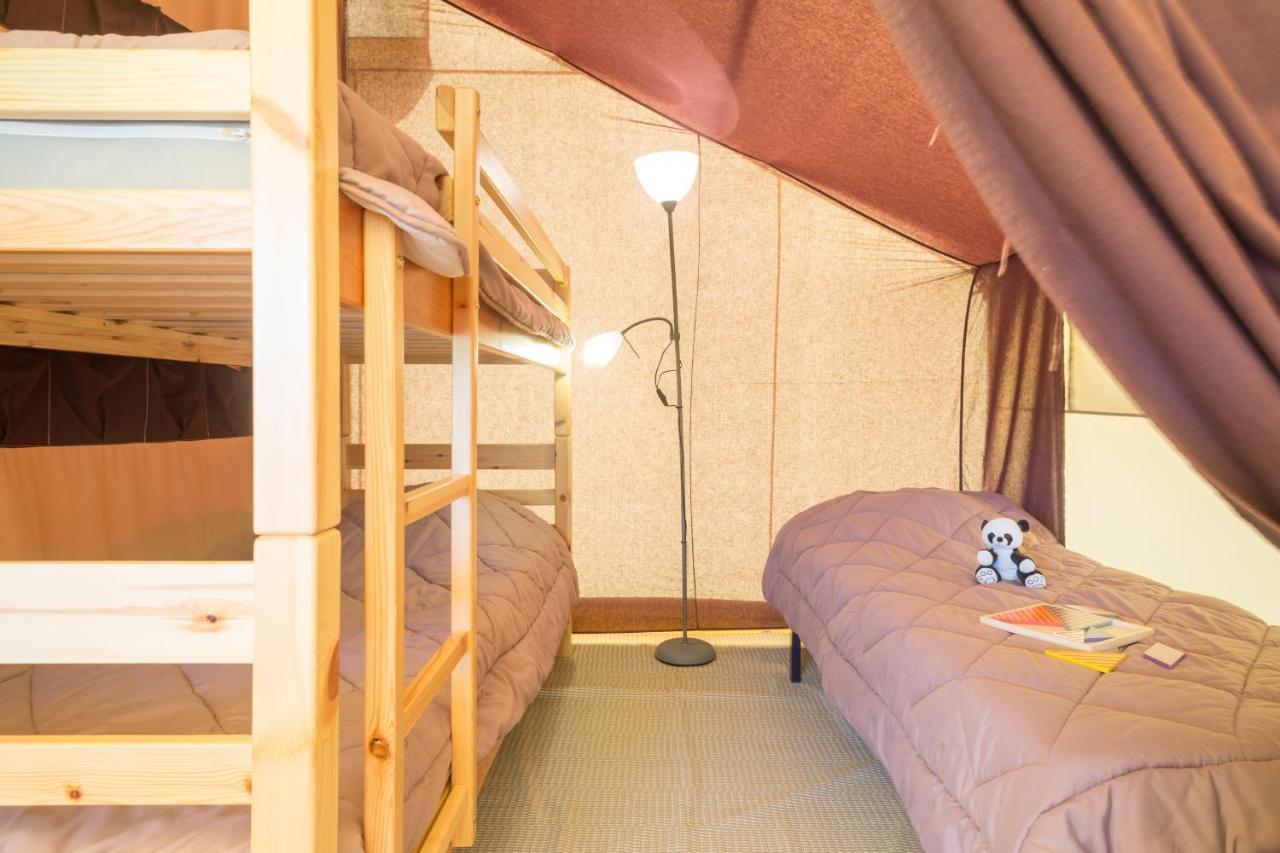 Hotel Camping Les Princes D'Orange Orpierre Esterno foto