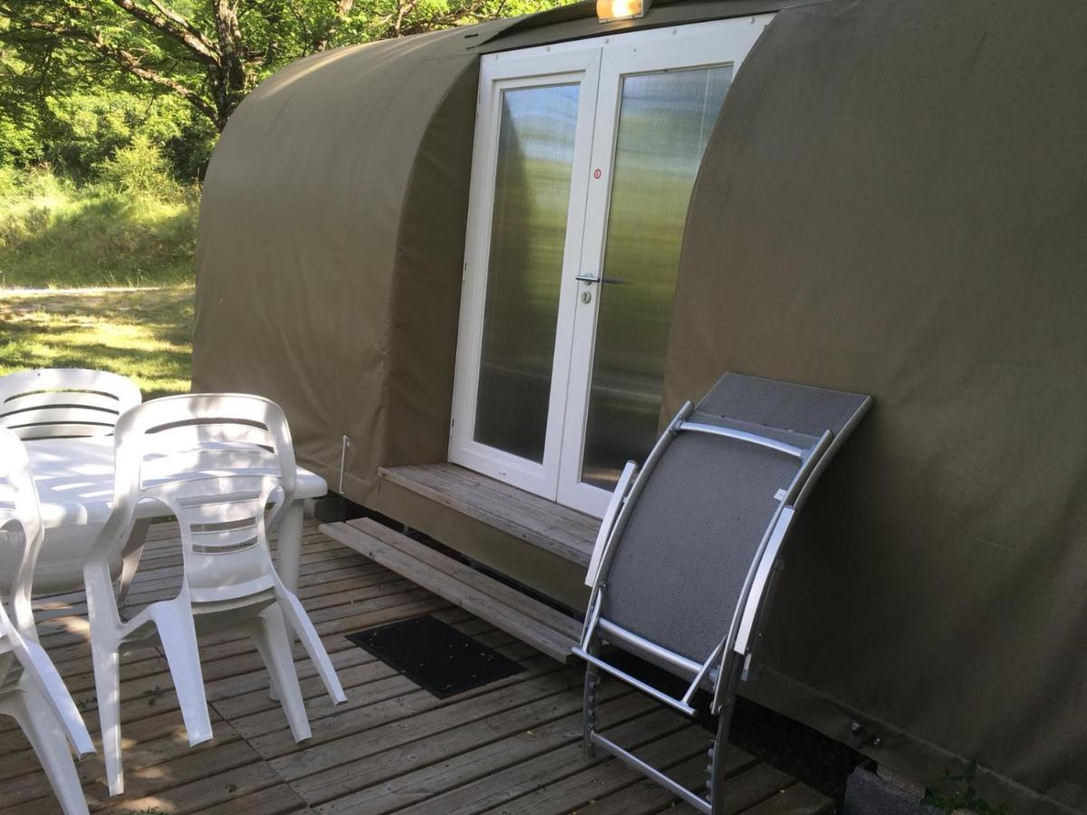 Hotel Camping Les Princes D'Orange Orpierre Esterno foto