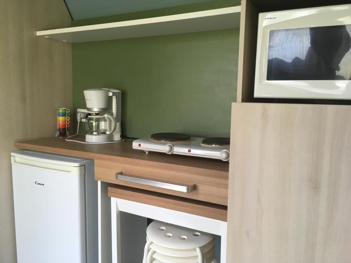 Hotel Camping Les Princes D'Orange Orpierre Esterno foto