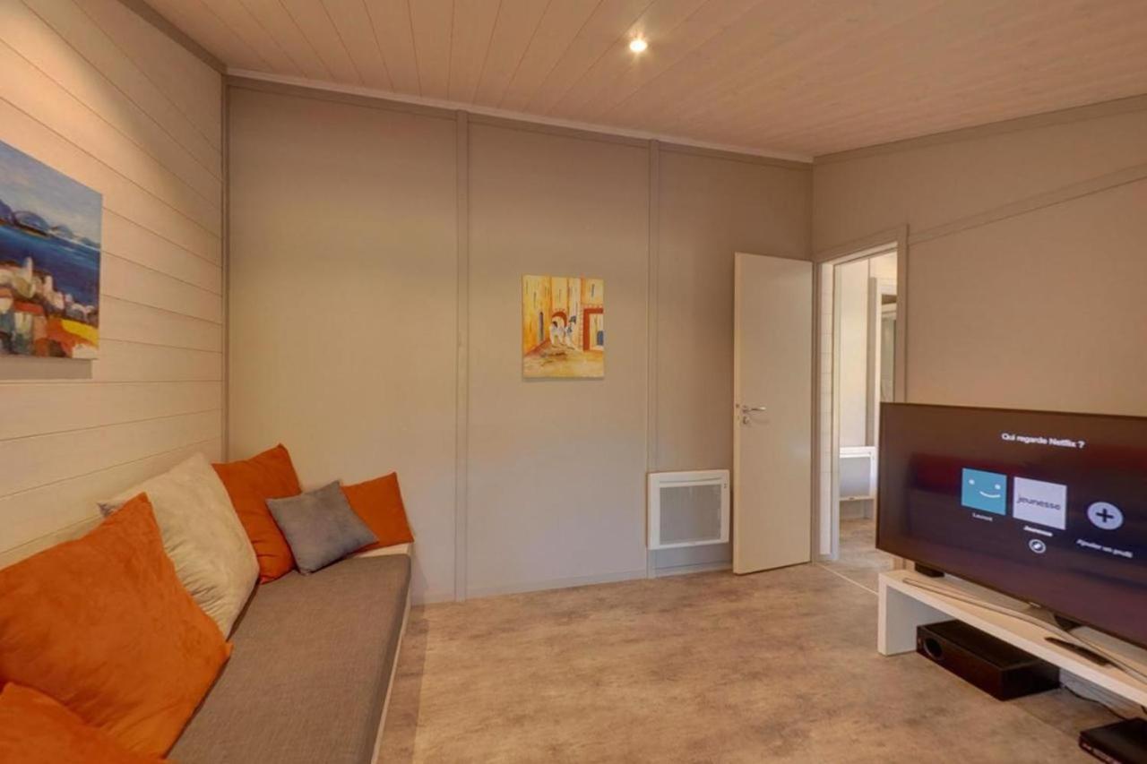 Hotel Camping Les Princes D'Orange Orpierre Esterno foto