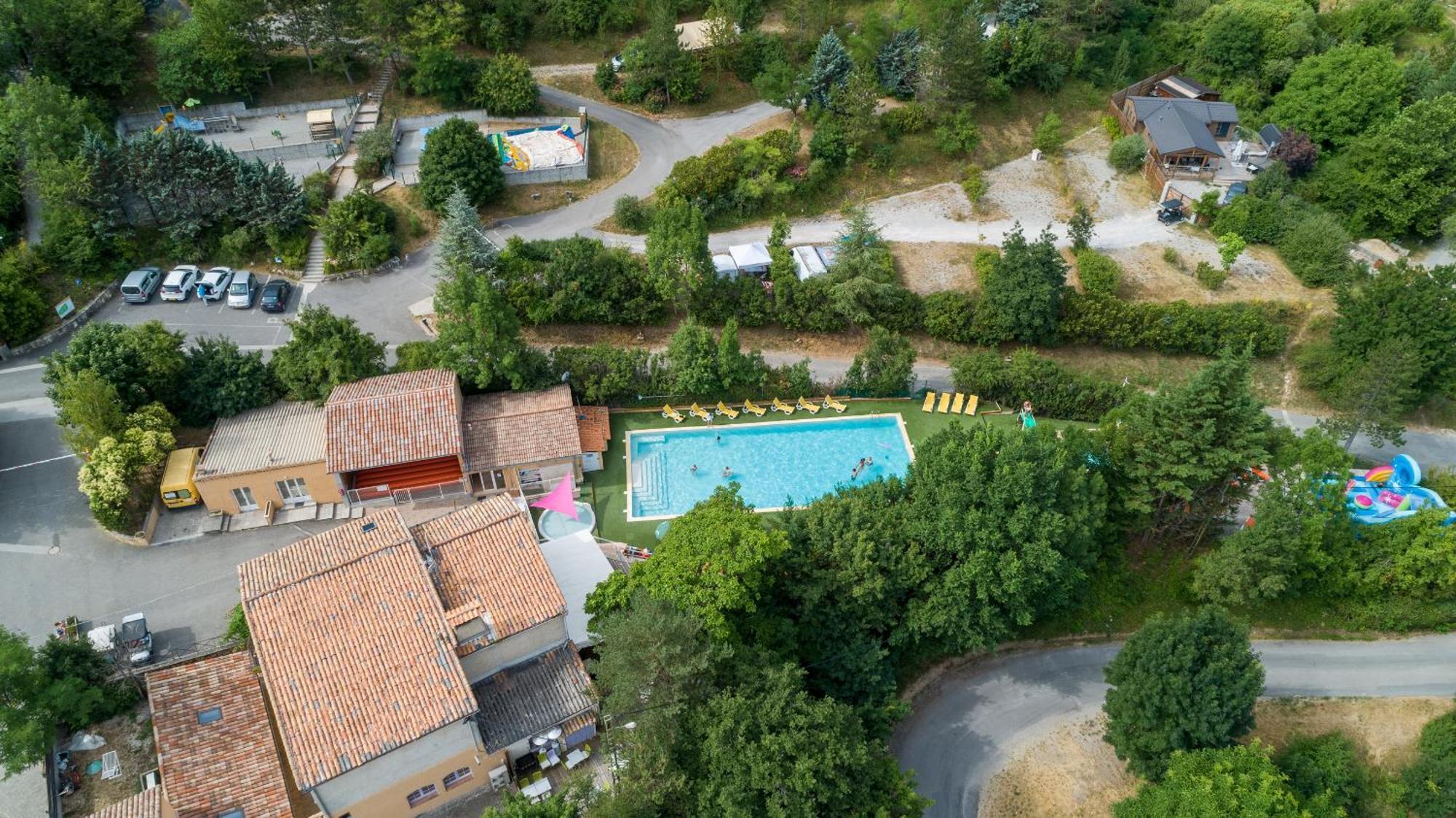 Hotel Camping Les Princes D'Orange Orpierre Esterno foto